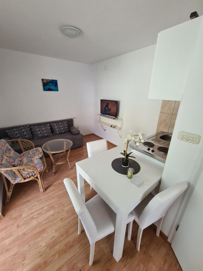 Apartments Lana - 30 M From The Sea Seline Kültér fotó